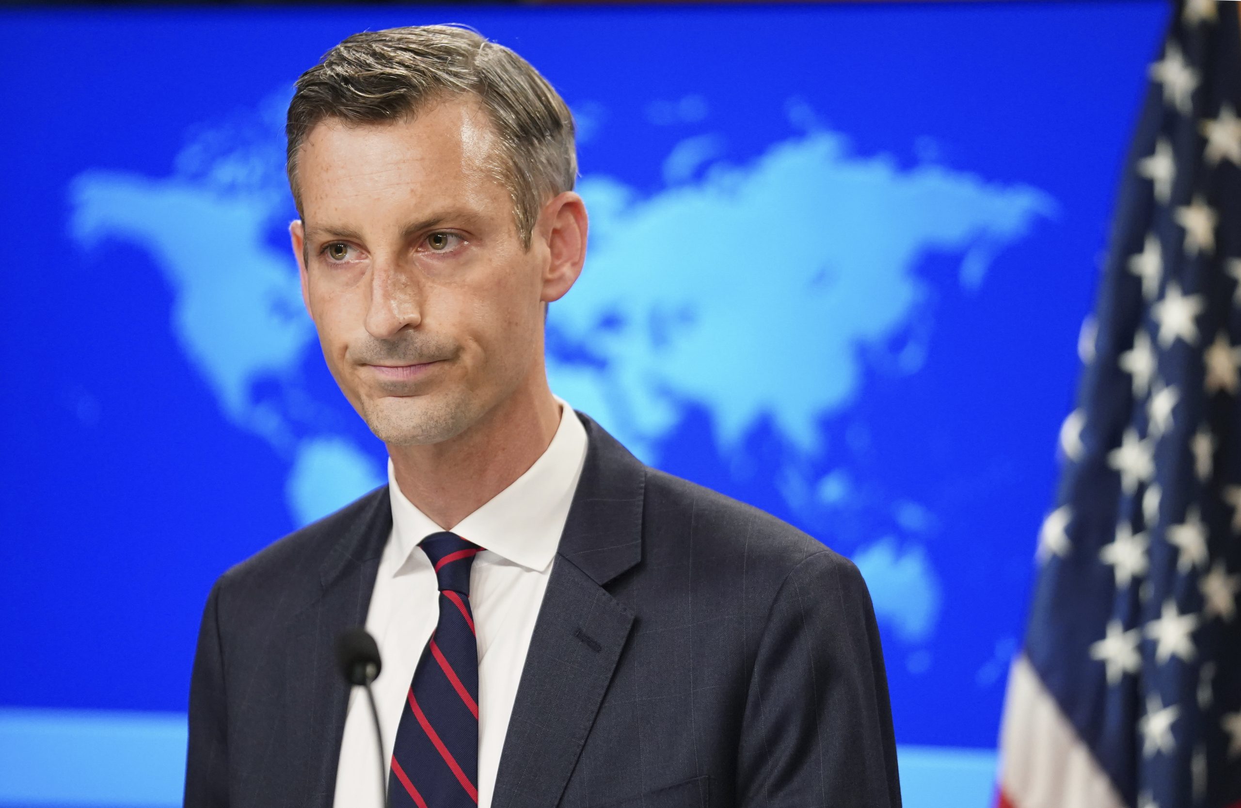 美国国务院发言人普赖斯确诊 布林肯检测呈阴性