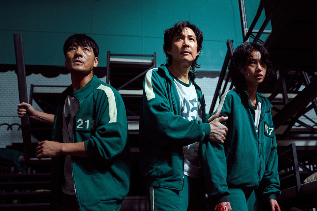 《鱿鱼游戏》观看人次破亿 夺Netflix史上最受欢迎影集