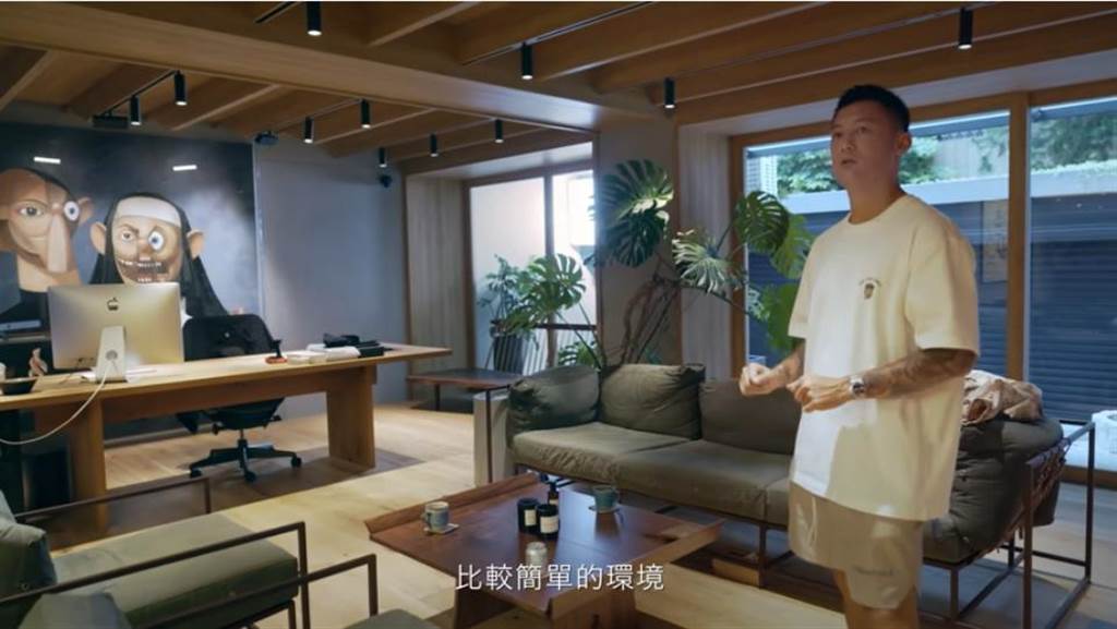 余文乐一口台湾腔 中国网民:好想扁你