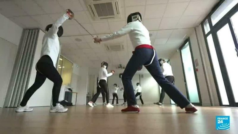 拚图)剑击活动 对抗乳癌