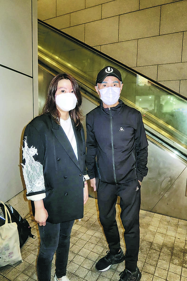 自闭症儿子疑遭虐待骨折 周启生报案质疑校长手法不妥