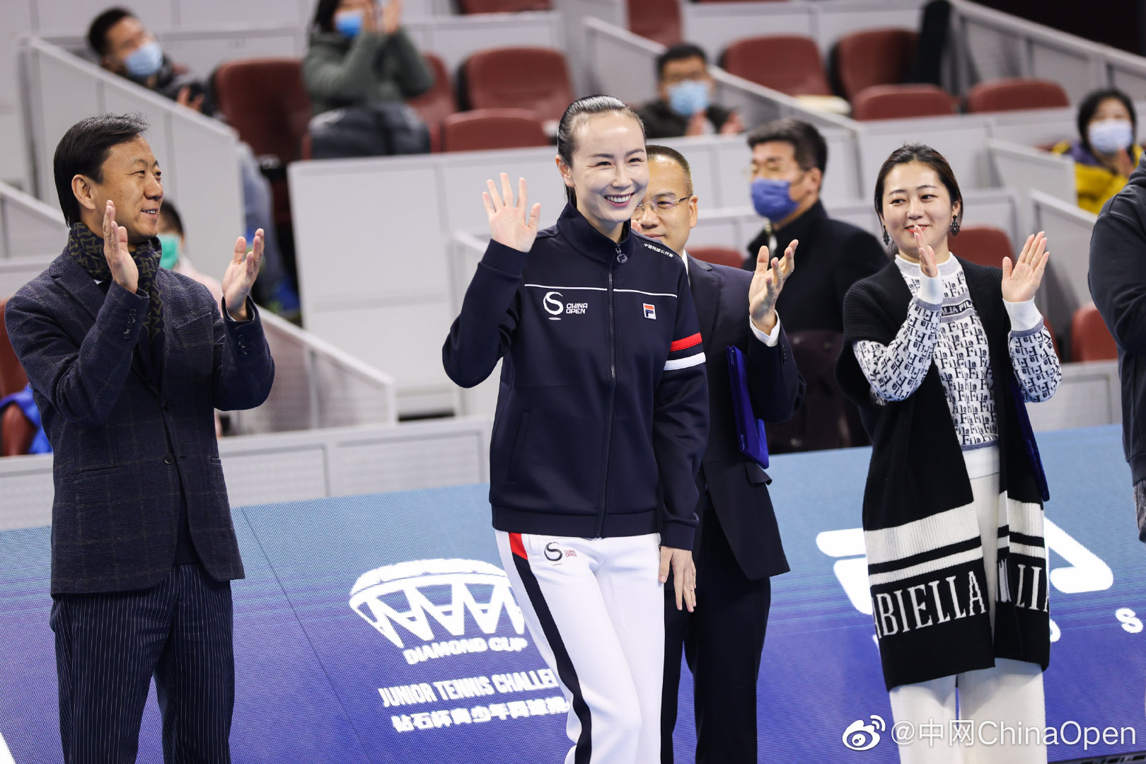 指控张高丽性侵后网传近照 彭帅首次公开露面