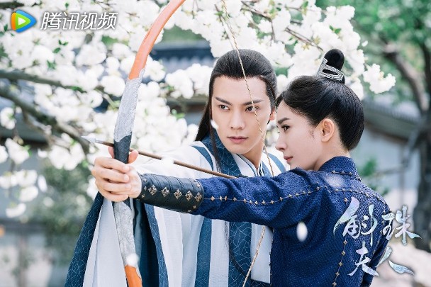新剧播6集喊了132次“师父” 网调侃杨幂“魔音”