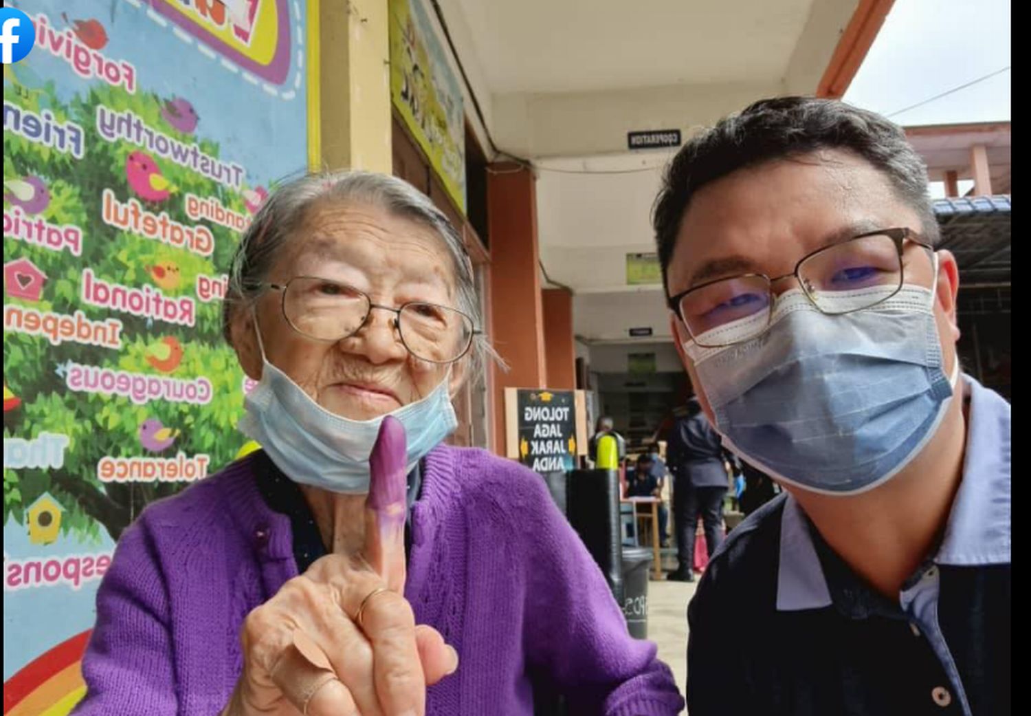 (古城版)95岁老婆婆坚持回甲投票