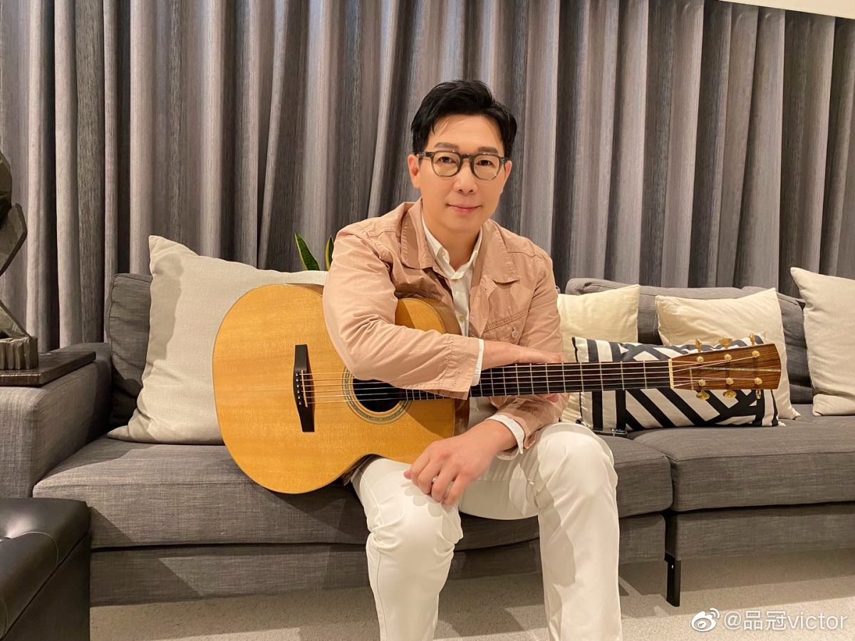 品冠参加中国综艺 儿子打call唱《门没锁》爆红
