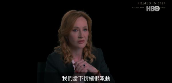 《哈利波特》官方出大包 艾玛华森童年照放错人