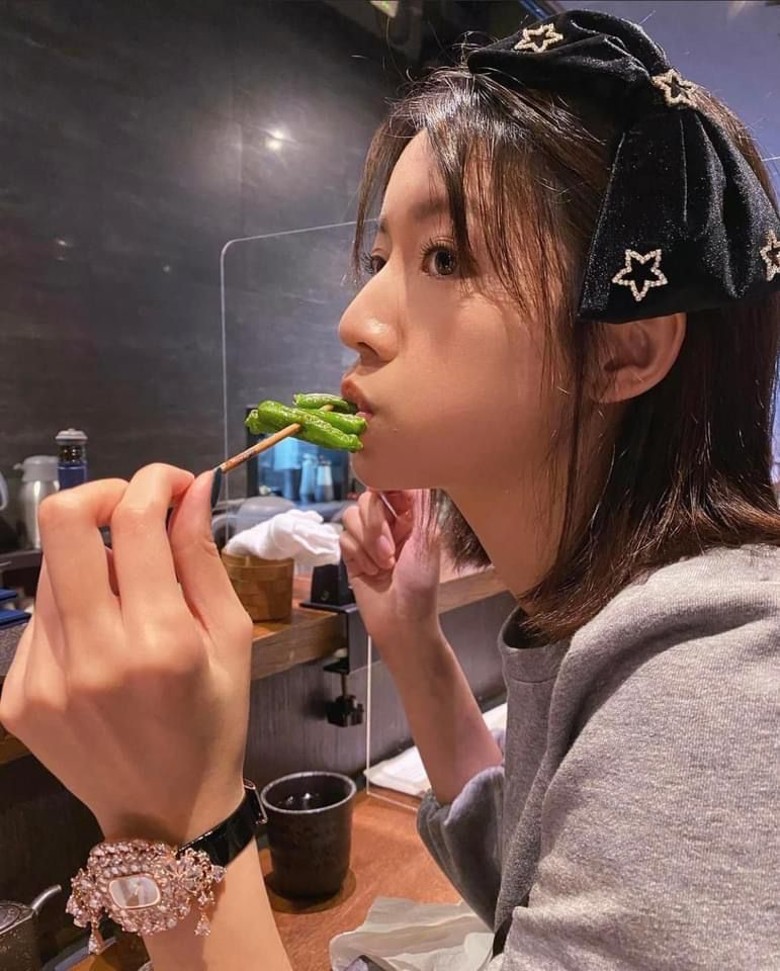 与余德丞单独约会当胡鸿钧没到 蔡思贝又有新绯闻?