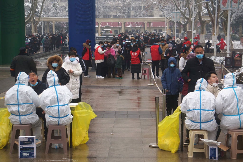 中本土病例回落至不足百宗 郑州6小时完成1260万人检测