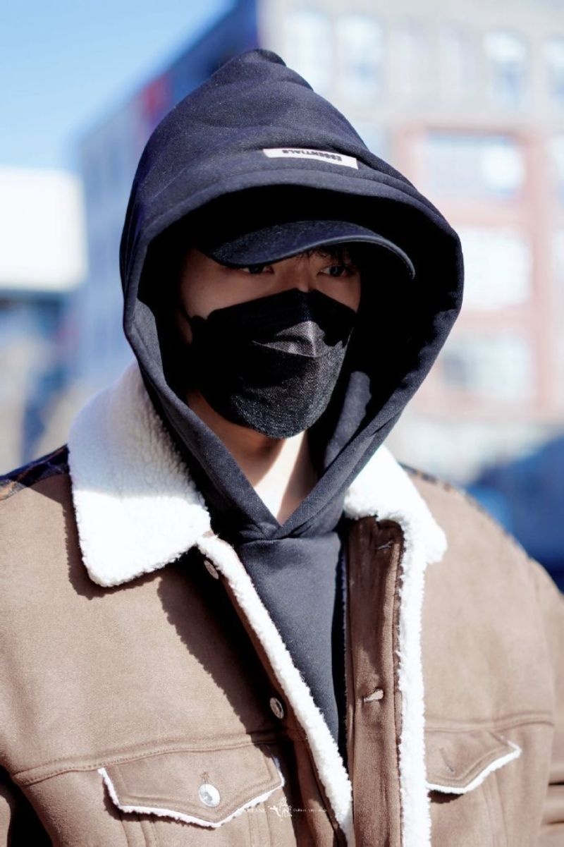 李汶翰站姐集体拍错人 本尊上线吐槽“这谁啊”