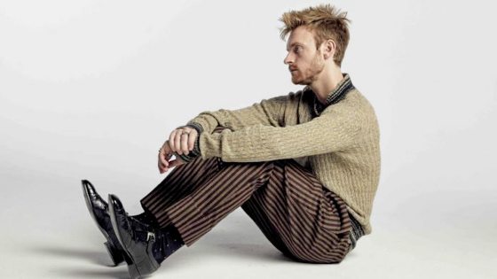 蔡有维/FINNEAS《Optimist》人生仅此一次