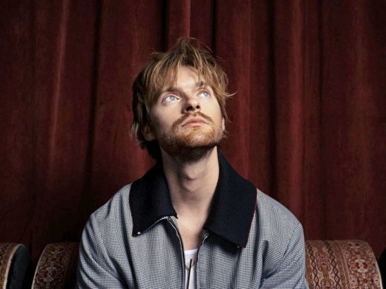 蔡有维/FINNEAS《Optimist》人生仅此一次