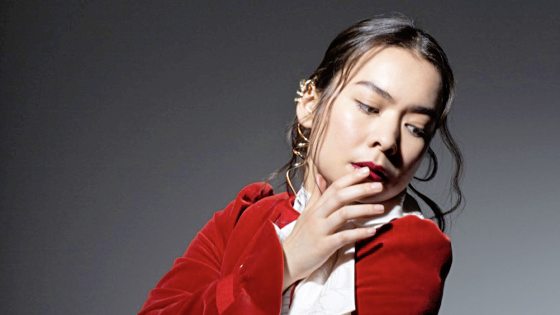 谢敏洁/Mitski《Laurel Hell》后现代的独立摇滚情书