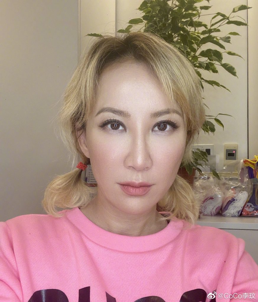 被嘲颜值崩坏 李玟晒雀斑鸡窝头还击