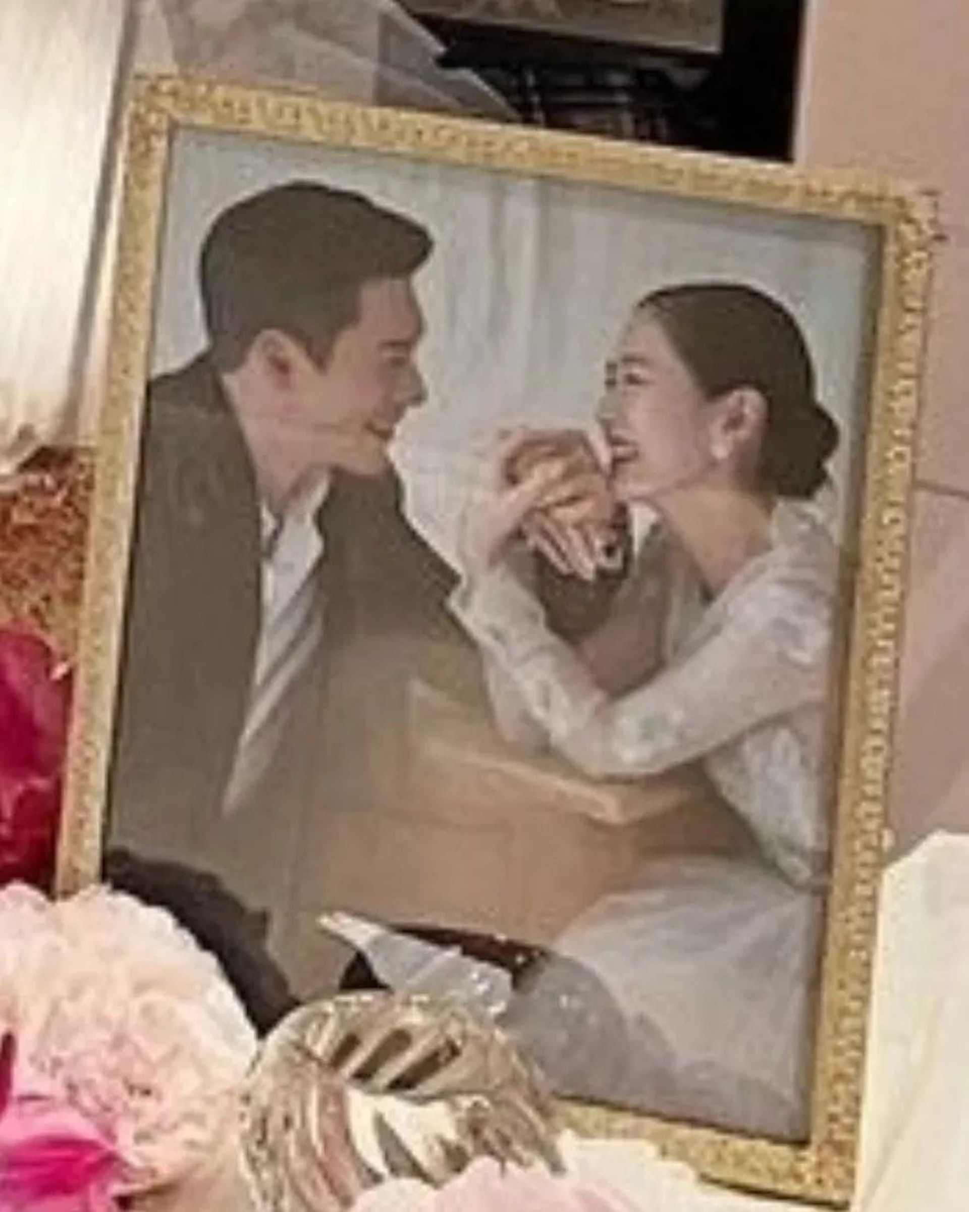 未公开婚纱照曝光 孙艺真感动落泪玄彬紧握小手