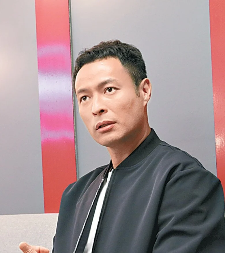 疫情下收入锐减 陈展鹏被拖欠53万