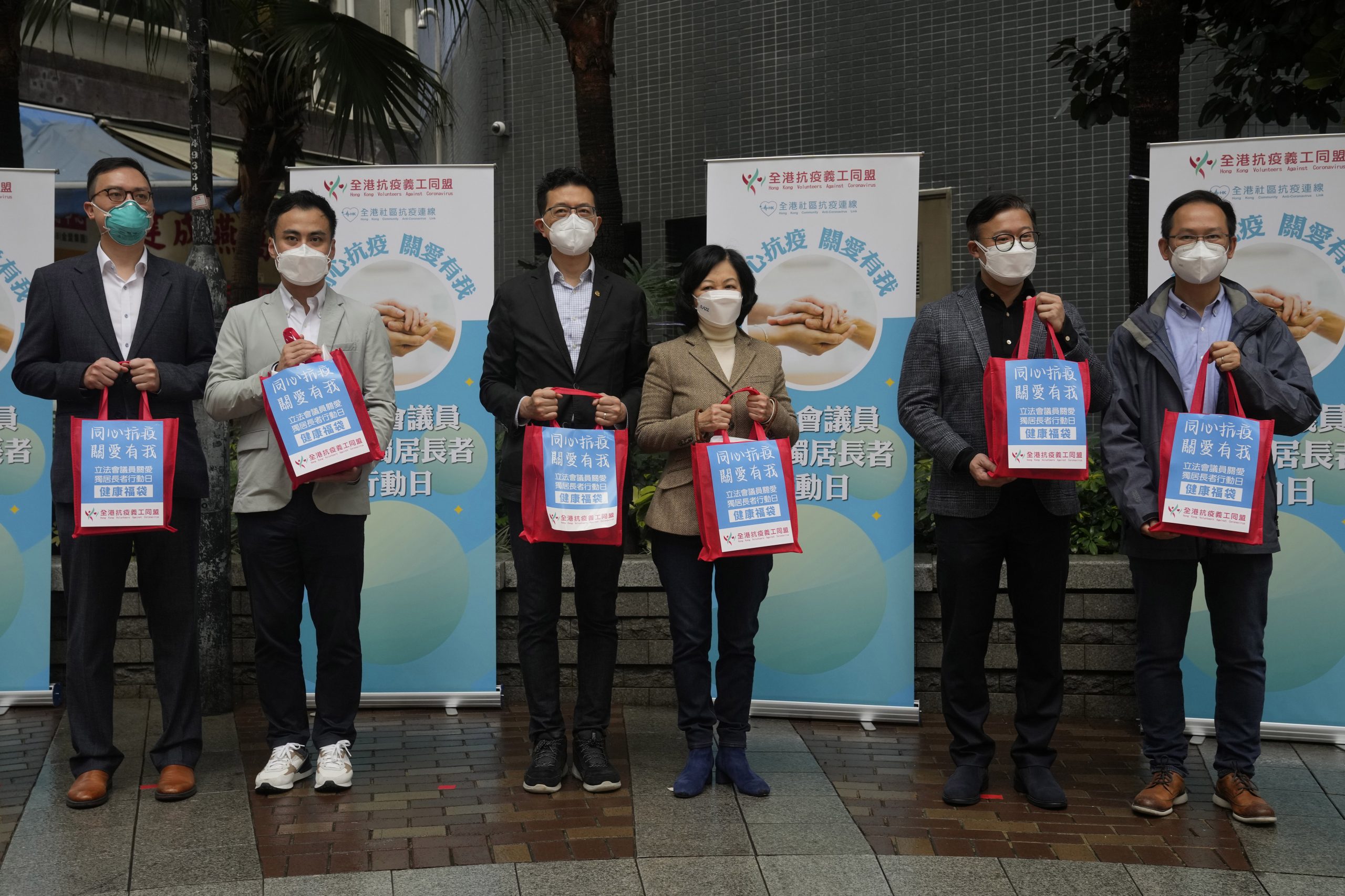 看世界)疫情下降 香港政府4月起逐步恢复公共服务