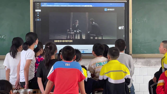 红到连小学生都在唱 陈奕迅吓呆:听说我出了儿歌?