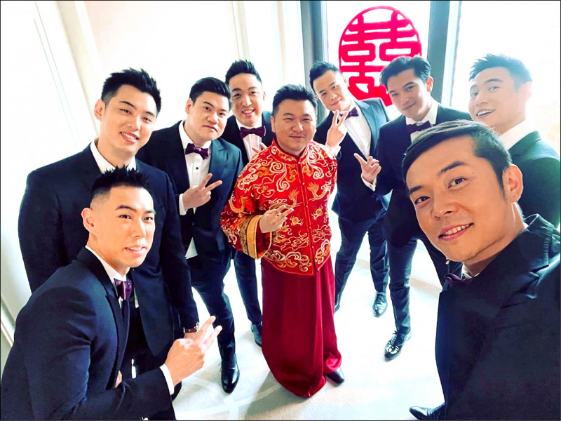 跟邱泽何时办婚礼? 许玮甯摸肚:先看我怀孕没?