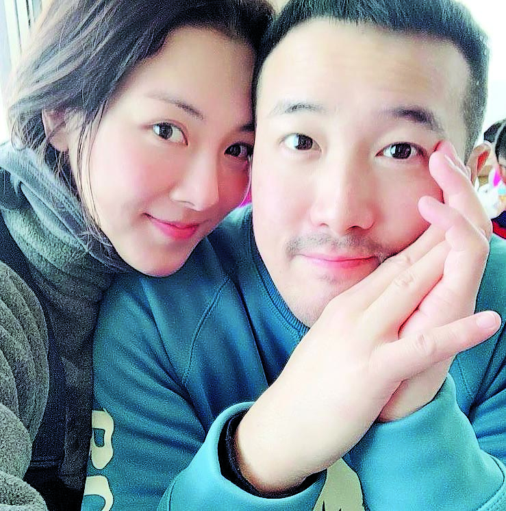 曾志伟现身挺媳妇 王敏奕亮婚戒撇婚变