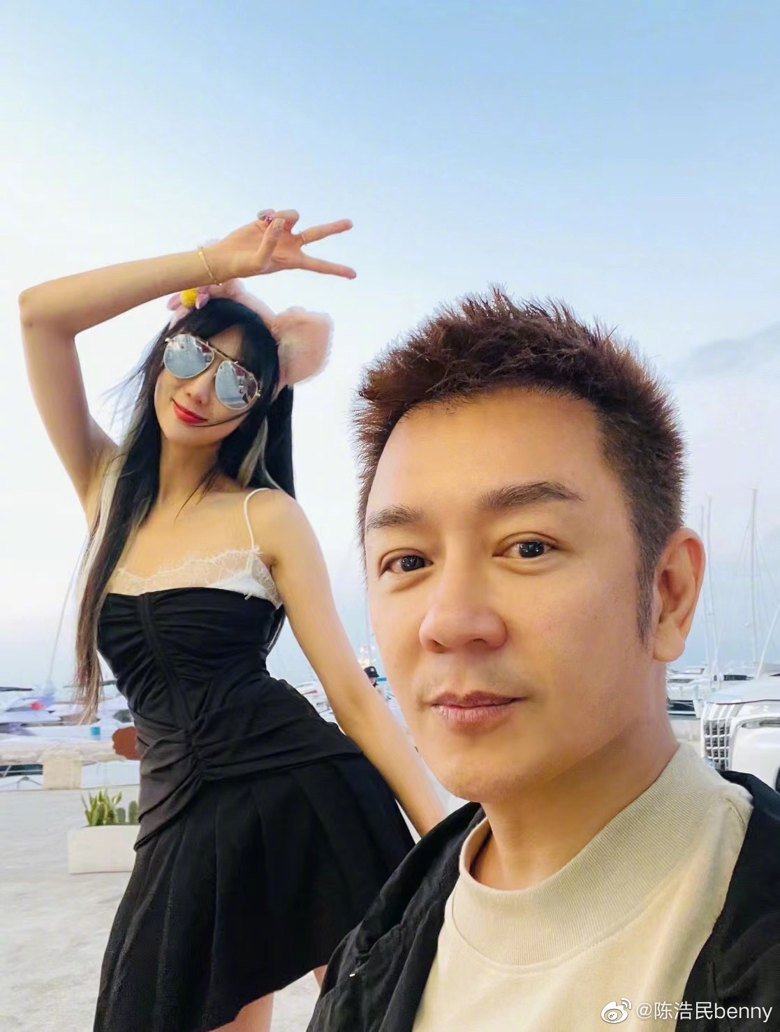 上海封城买菜翻30倍 陈浩民妻开直播谯被坑