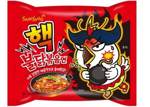 拼盘 2图/韩火鸡面在华保质期有异 消保分局调查