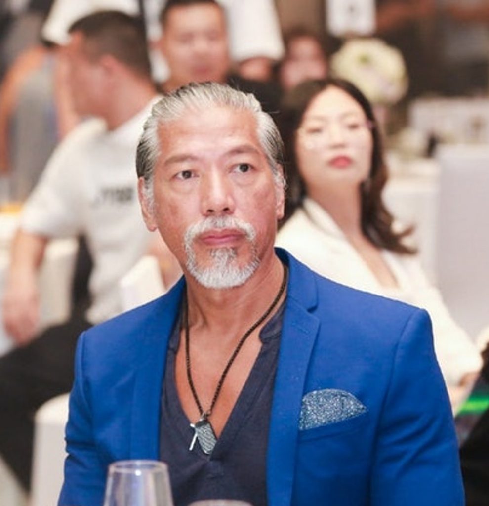 砸踩关公像恶梦连连 张耀扬吃斋3个月赎罪