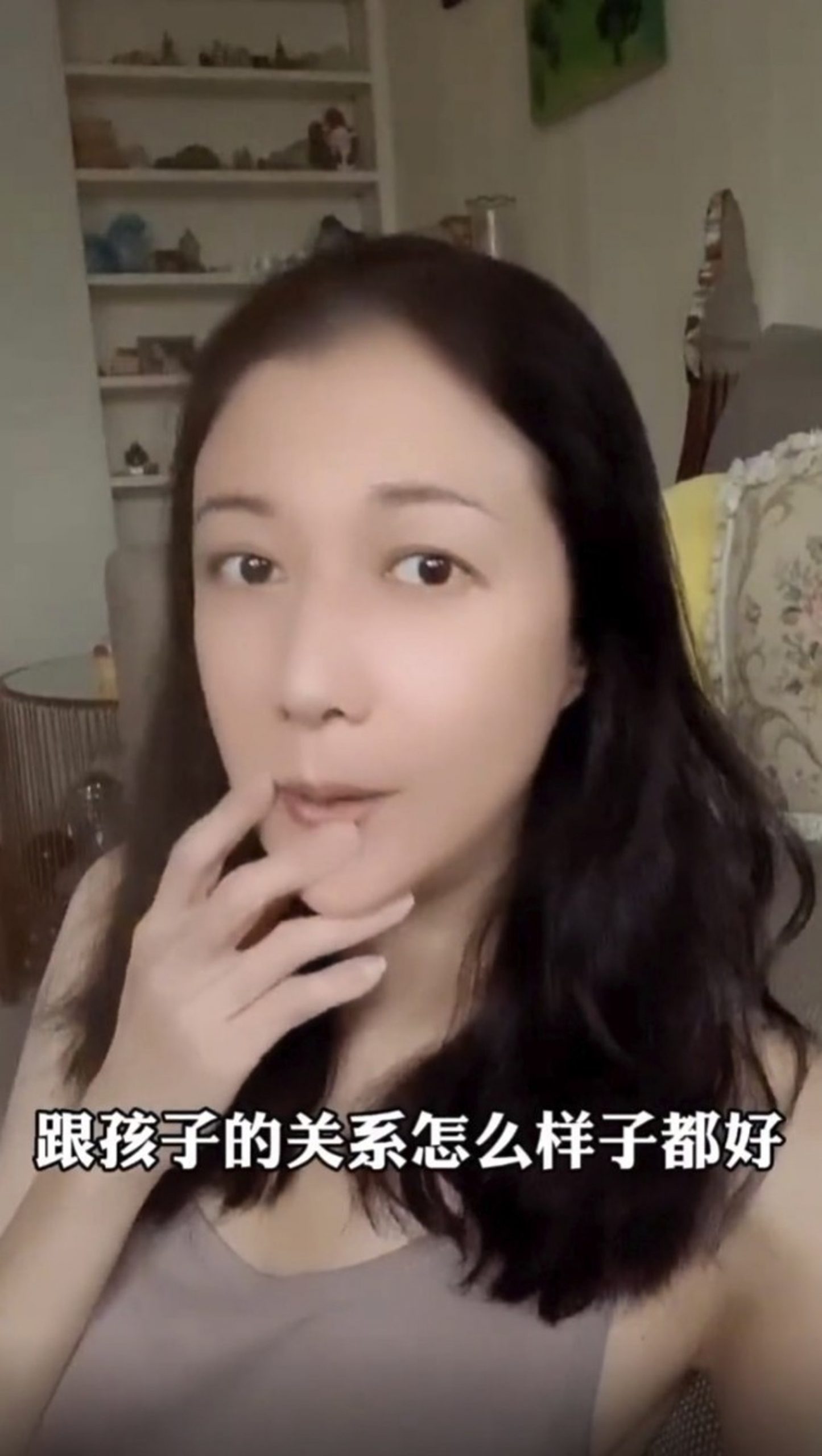 吴绮莉孤单母亲节 曝学英文只为“你骂我听得懂”