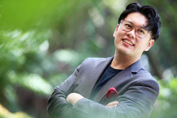 指挥家陈子虔——巴赫音乐的布道者