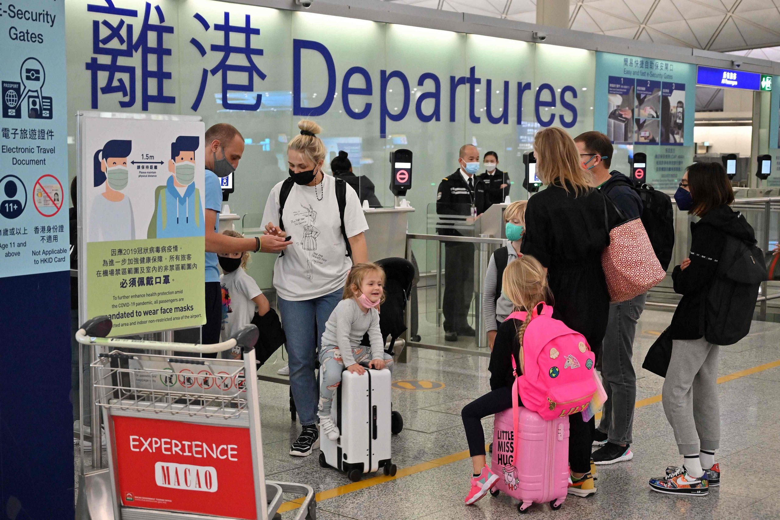 林郑离任倒数 民望历来最低 专家:港更不平等不自由