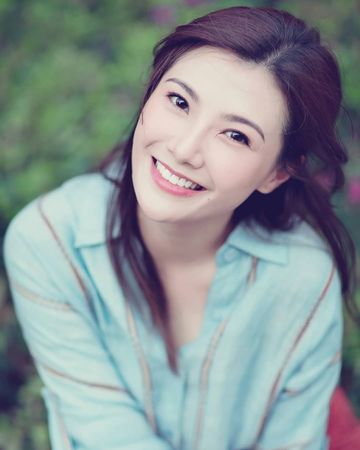 港版《华灯初上》佛山开拍 邓伊婷确诊赵硕之顶替