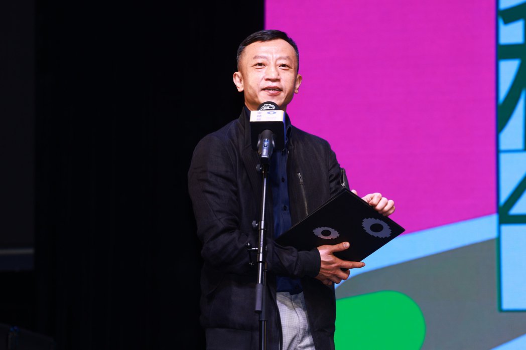 Netflix讽台湾买不到快筛 金钟导演轰造谣怒退订