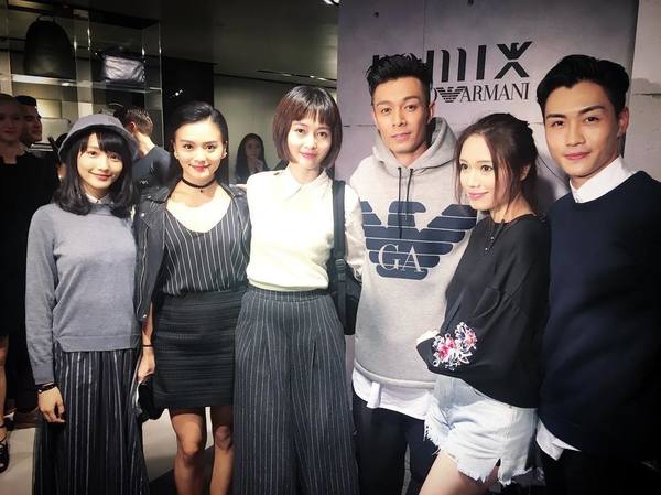 “翻版周迅”惊传性爱片外流 直视镜头似是知道
