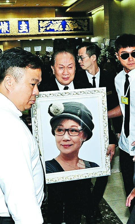 欧阳珮珊离世打击太大 郭锋情绪多年未平复无法演戏