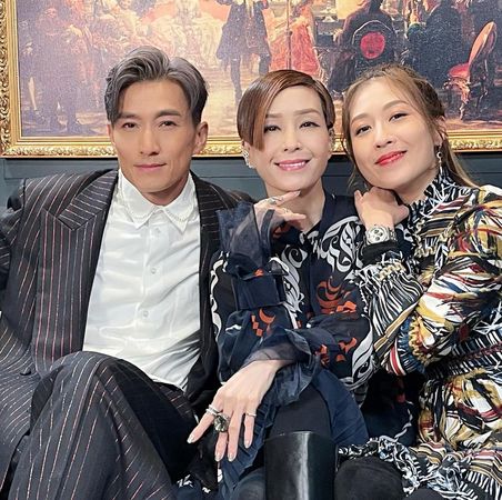 结婚仅13天|伍咏薇亲手为亡夫阖上双眼 被诬蔑私吞遗产委屈爆哭