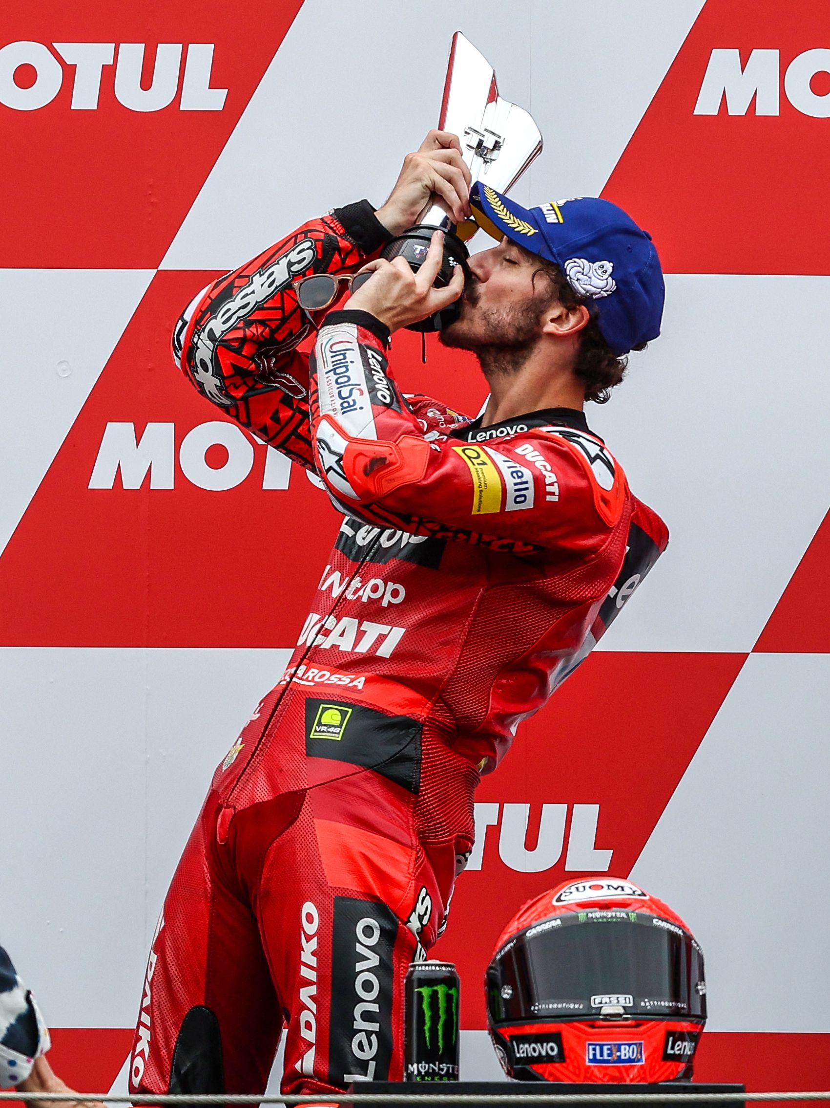 荷兰站MotoGP|摆脱前2站摔车退赛阴霾 巴尼亚亚封王刷14年历史