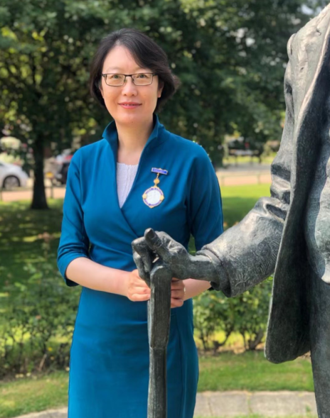 杨威