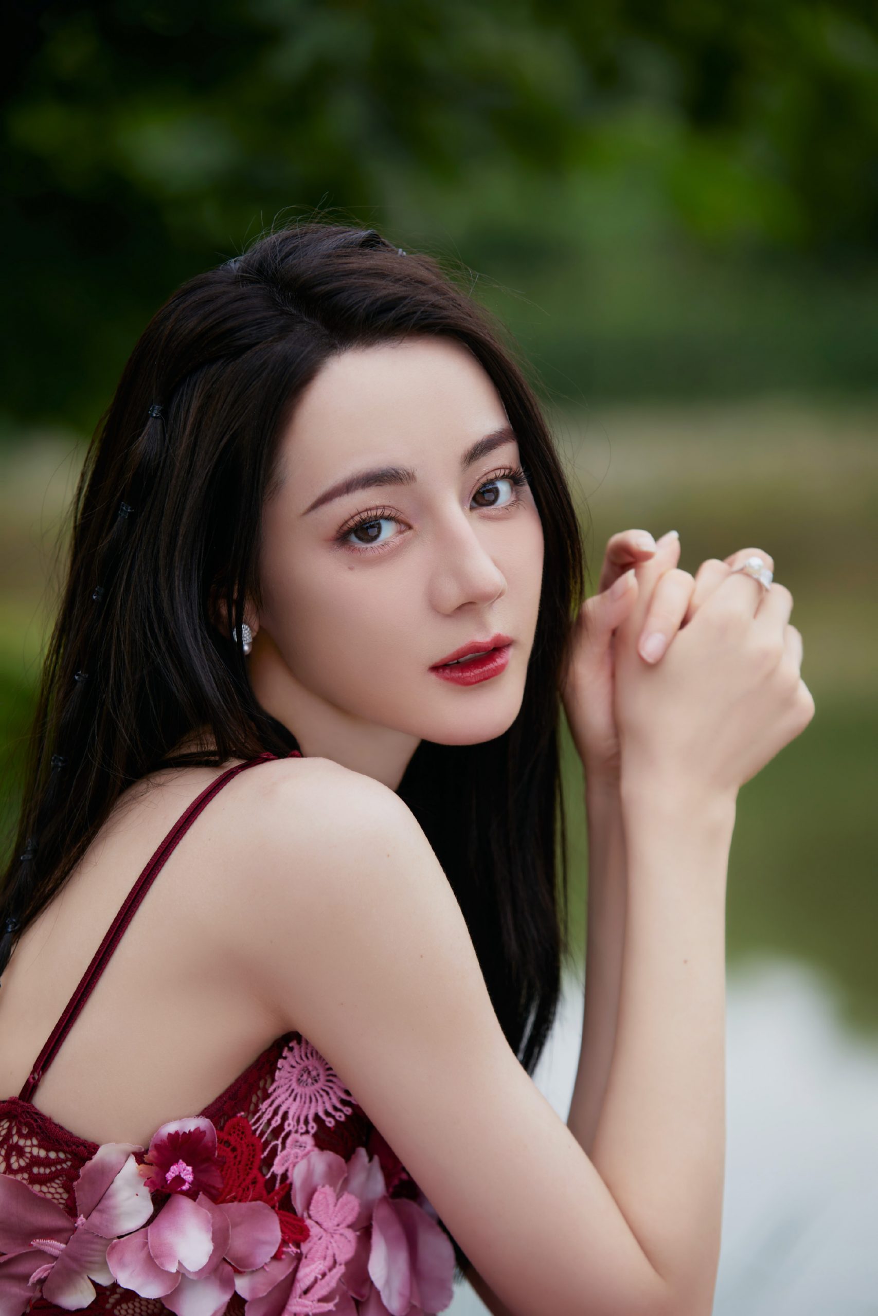 张彬彬不续约杨幂公司 粉丝敲碗热巴喊快离开