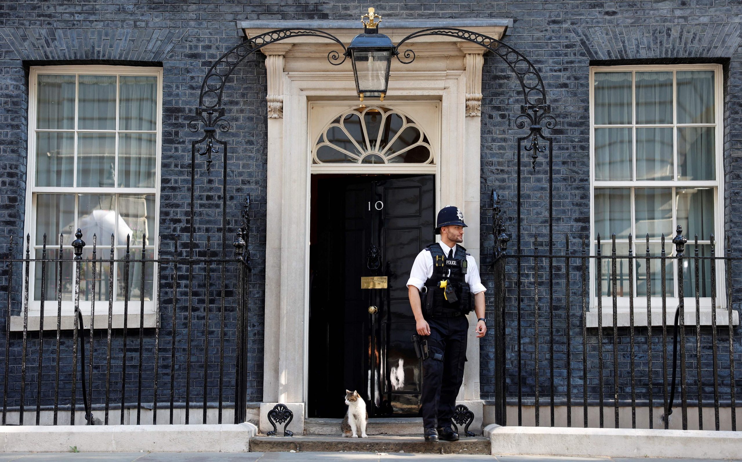 英国保守党党魁竞逐人数增至8人