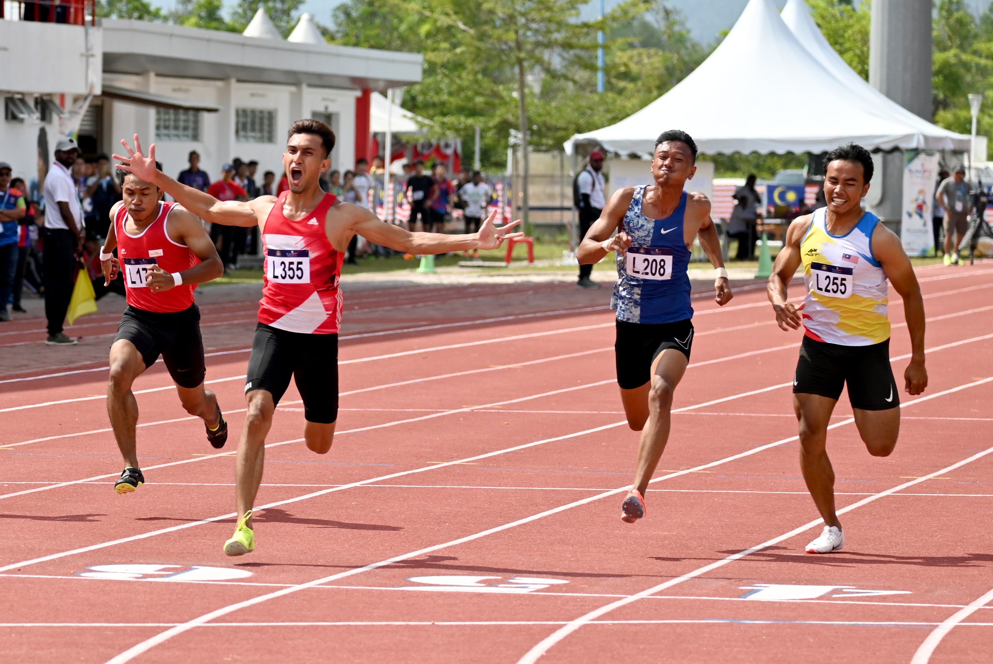 2022年大专院校运动会 法克鲁膺男百米飞人