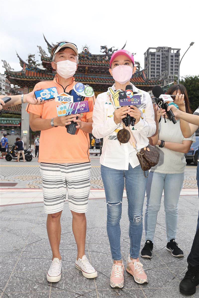 儿子涉制枪无罪合体狄莺还愿 孙鹏警告劣质媒体好自为之