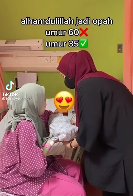 女子35岁乐当奶奶 “我女儿15岁就结婚了”