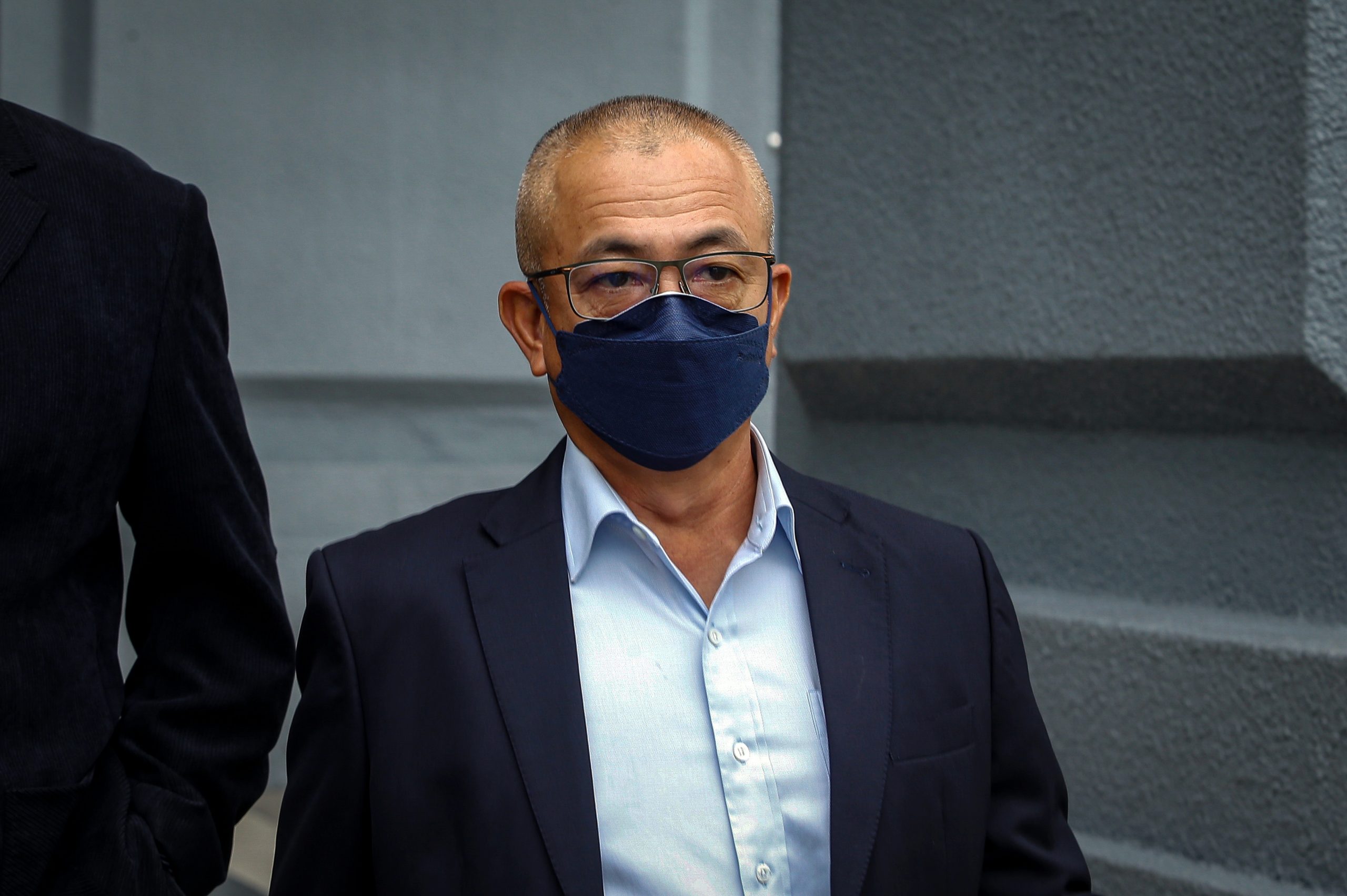 平等对待国会议员和其他被告·高庭裁决罗兹曼滥权案地庭审