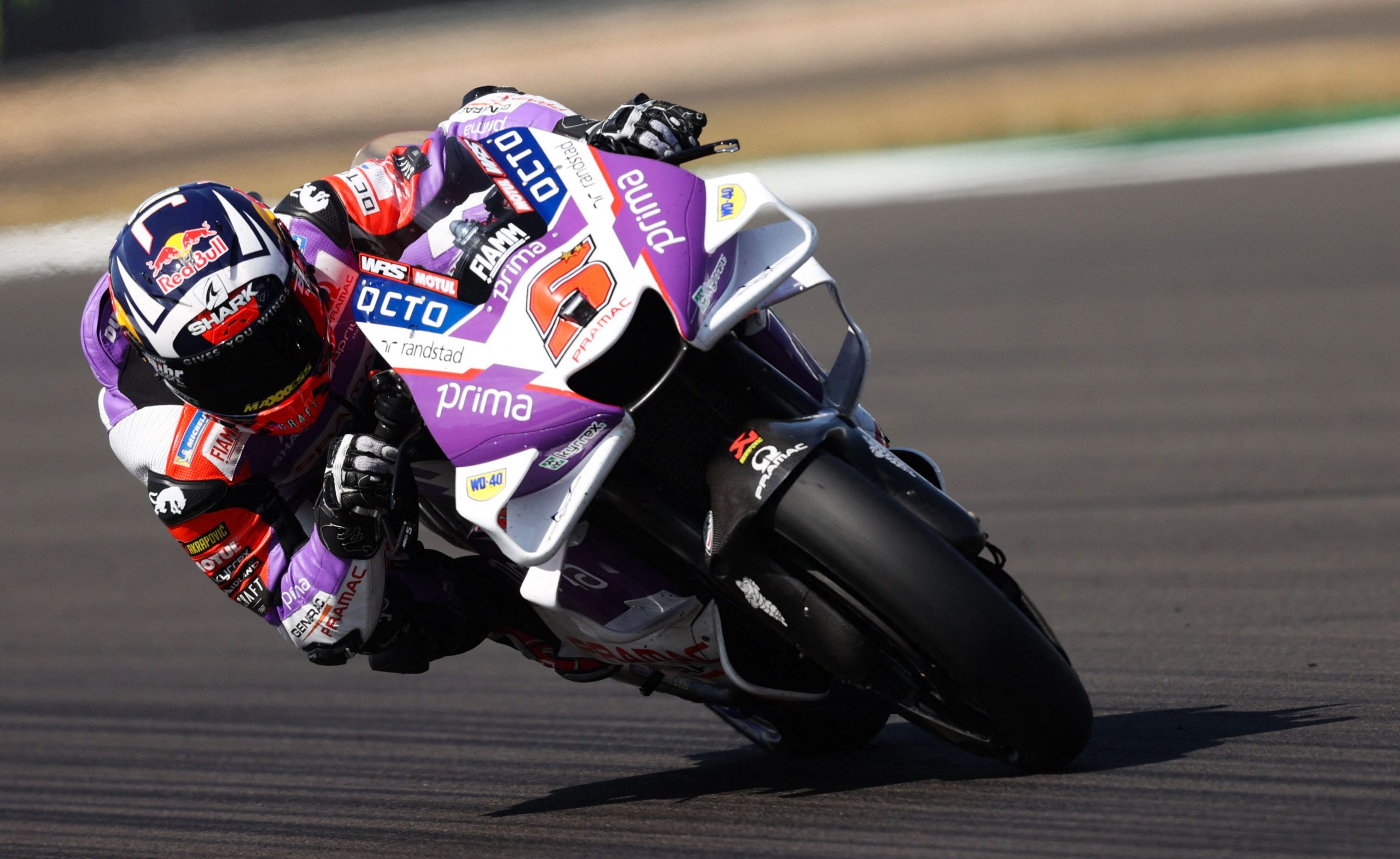 英国站MotoGP|休战5周重燃战火 扎科破银石赛道纪录摘杆