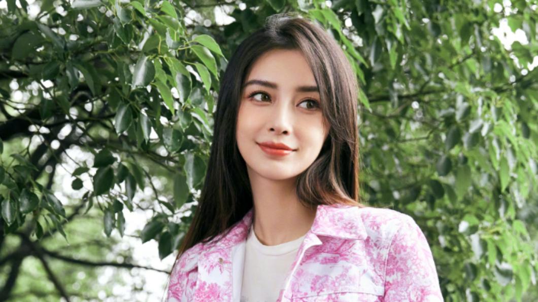 Angelababy抽烟视频流出 店家道歉认了是员工偷拍