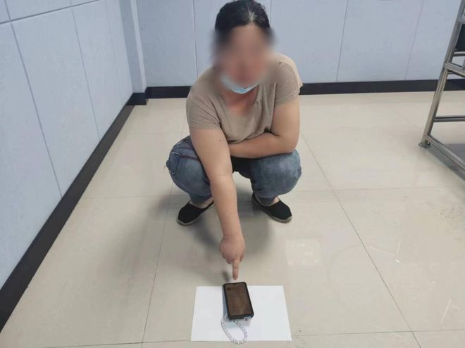 广西男陷网恋豪花逾5万 登门造访崩溃:女友竟已当外婆