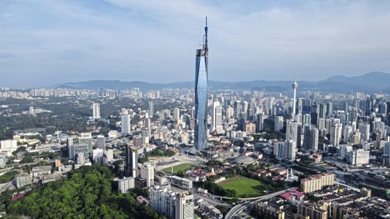 张集强/多元建筑思潮演替