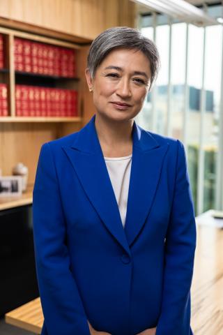 黄英贤:修复中澳关系是条“长路”