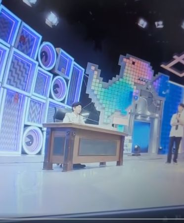 吴宗宪录影出意外 话讲一半重摔地