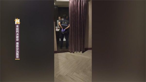 大马歌手丘沁伟吸毒又被逮 穿内裤躲厕所大叫