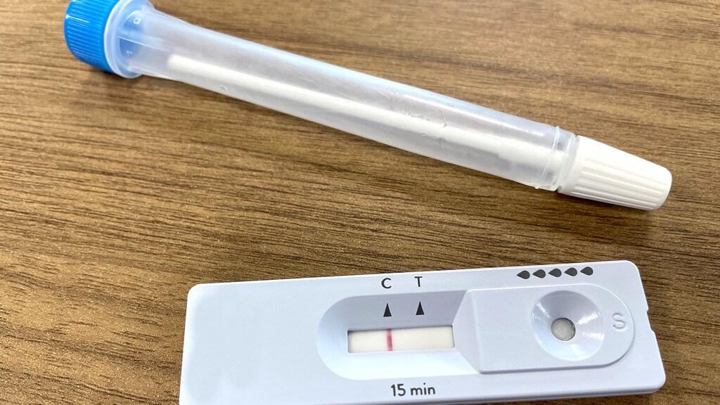 打喷嚏也可能是确诊! 英媒揭最新常见症状
